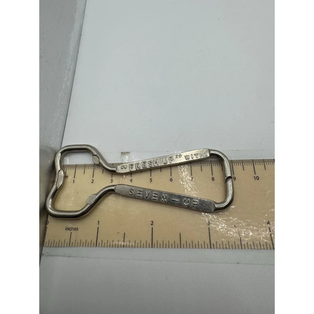 Vintage Fresh Up Seven 7 Up Soda Metal Wire Bottle Opener Advertising 3.5